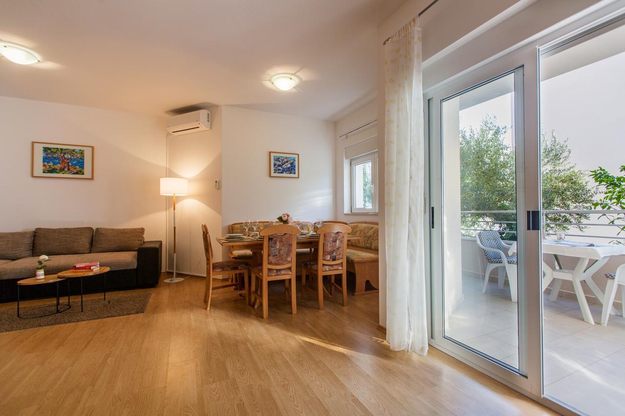 Maiv Residence - Family & Designer Suites Рогозниця Екстер'єр фото