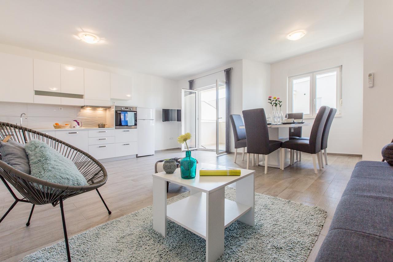 Maiv Residence - Family & Designer Suites Рогозниця Екстер'єр фото